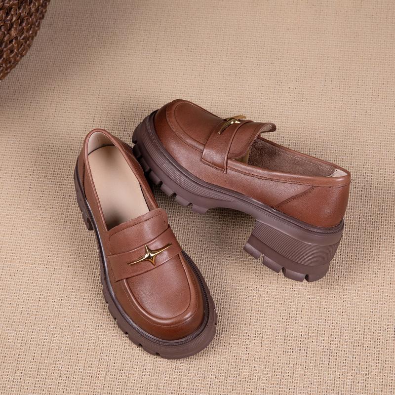 The first layer of cowhide loafers for women's spring and autumn new thick-soled casual versatile black thick-soled muffin shoes single shoes for wome