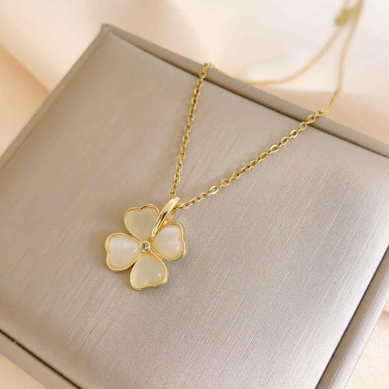 Necklace - Women s Summer Sophisticated Four-Leaf Clover Cat Eye Necklace - Simple and Stylish for Any Season Four-leaf clover золотой