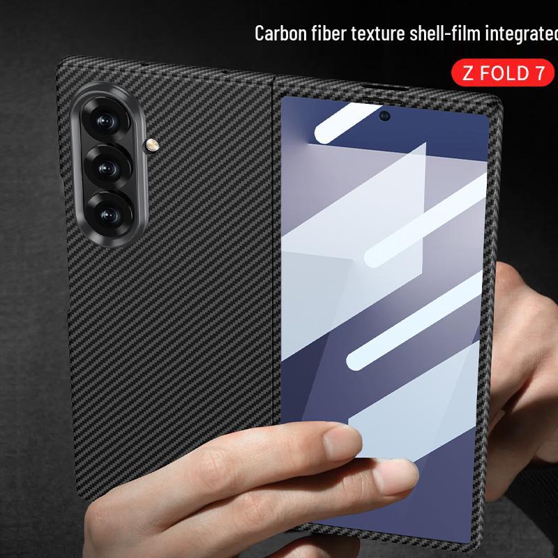 Samsung Z FOLD7 Ultra-tenké ochranné pouzdro s texturou karbonových vláken - Jednobarevné, Skládací design