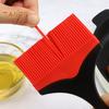 Oil Brush Easy to Clean Silicone Basting Pastry Brush Heat Resistant Oil Sauce Brush for Home Kitchen