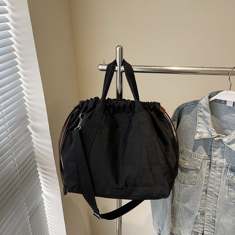 Large Capacity Bag Women's New Summer Casual Messenger Bag Portable Drawstring Folds Class Tote Bag