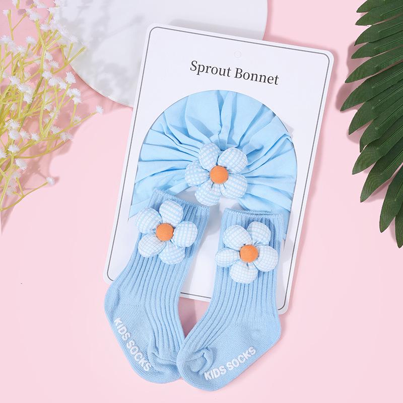 Cotton Flower Newborn Baby Hat & Socks Set (0-12 Months) - Spring/Autumn