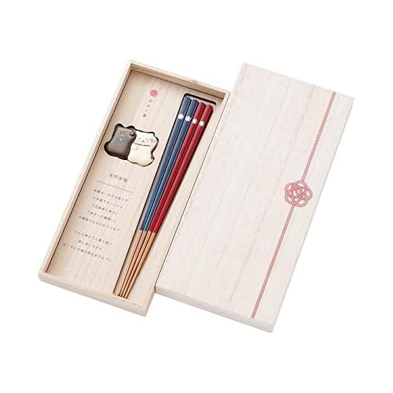 Chopsticks & Chopstick Rests Gift Set in Paulownia Box - Cat Design, Natural Wood, Dishwasher Safe