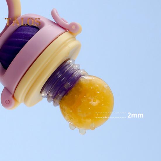 Сексуалды қыз қынап пен кончаларын мастурбациялайды