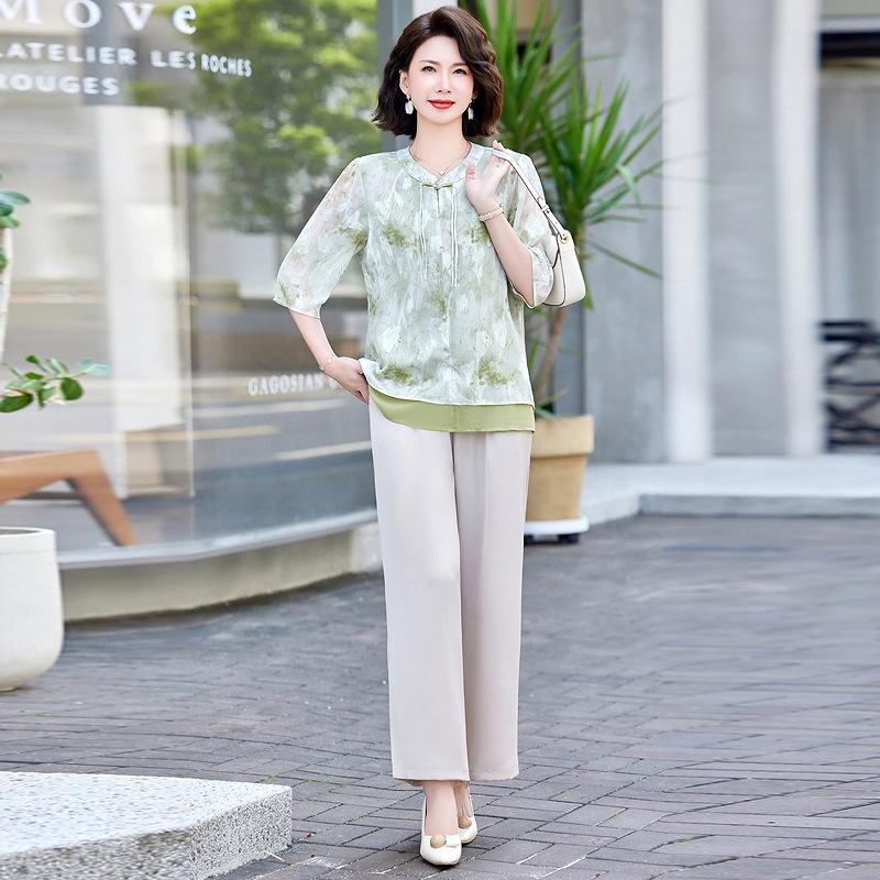 

Mom s Summer 2026 Fashionable Short-Sleeve Casual Two-Piece Set for Middle-Aged and Elderly 4XL зелений