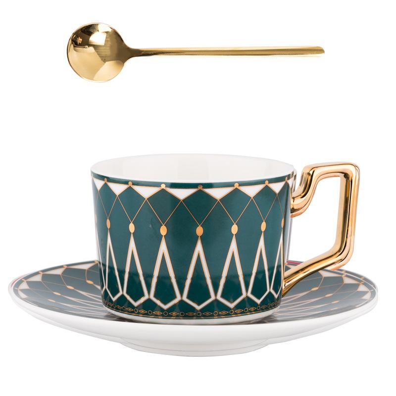 Luxury Gold Handle Coffee Cup and Saucer Set Personalized Gifts Ceramic Mug Beer Kawaii Cups Cute Mugs Free Shipping Couple Gift
