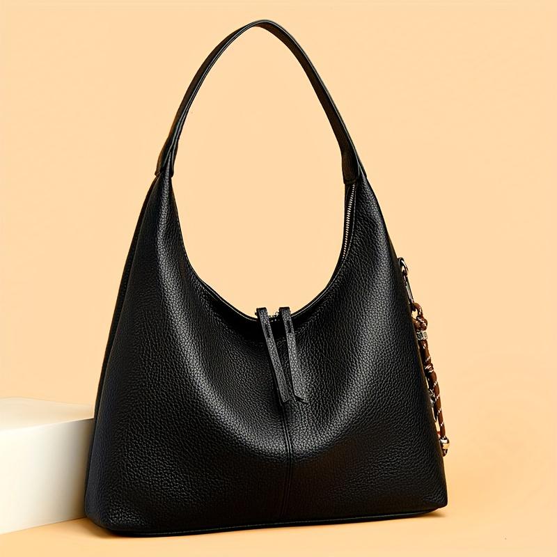 Women's Elegant Large Capacity Tote Handbag Leather Hobo Bag with Decorative Metal Chain for Women Minimalist Shoulder Bag
