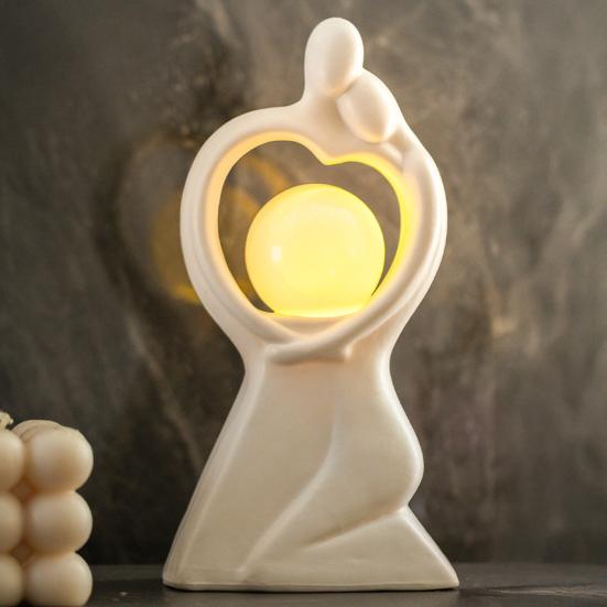 Minimalist Couple Night Light Ceramic Couple Statue Holding The Lamp Abstract Art Couple Figurine Nightlight for Home Bedroom Nightstand Decoration