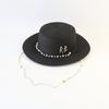 Neue Damen Sommerhüte Stroh-Sonnenhut Panama Elegante Stroh-Fedora-Hüte Damen Mädchen Outdoor-Urlaub mit Perlenkette Sonnenschutz Strandhut