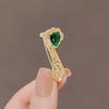 A Satisfying Emerald Crystal Brooch for High-end Women, A Chinese-style Retro Imperial Brooch
