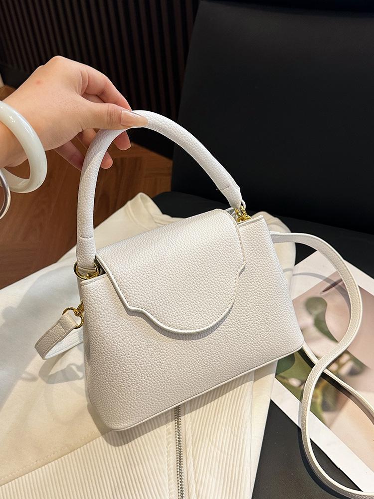 2025 Trendy V-Shaped Women's Handbag: Elegant Versatile Shoulder & Crossbody Bag