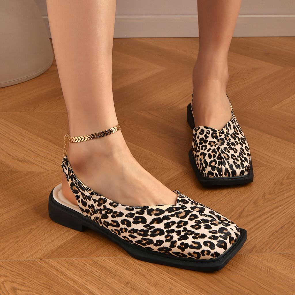 Fashion Sandals for Women Flat Bottomed Square Toe Single Shoes Retro Exterior Wear Anti Slip Beach Slippers Women