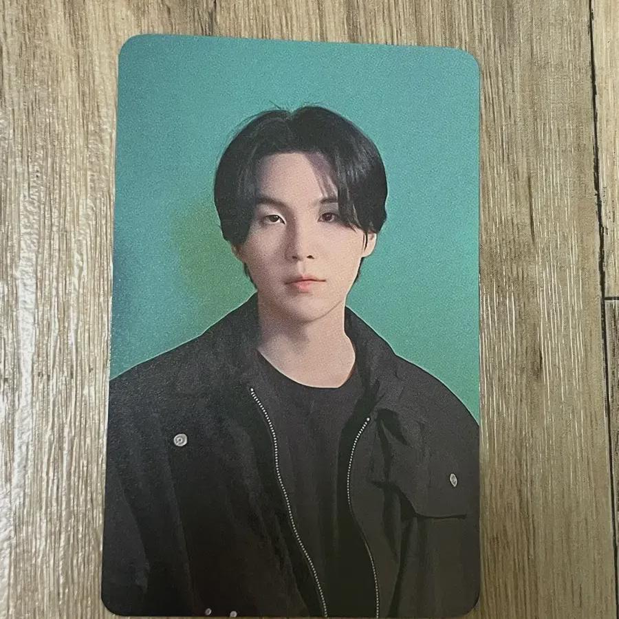 

BTS День Д Август Д Фотокарточка Непробиваемый День Д Шуга