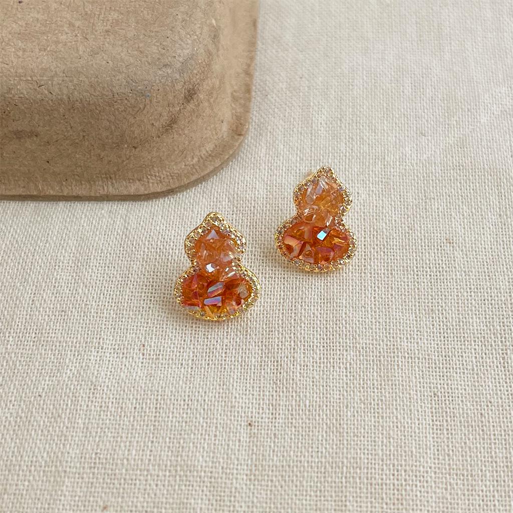 Retro Maillard Gradient Geometric Enamel Stud Earrings: Fashionable, Luxurious, High-End Women's Style