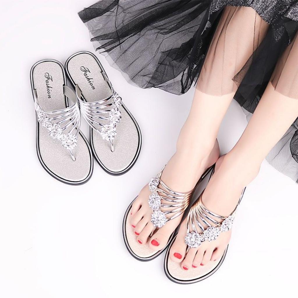 New Fashionable and Versatile Women's Flip Flops with A High-end Temperament, French Style Sandals, Beach Flat Slippers