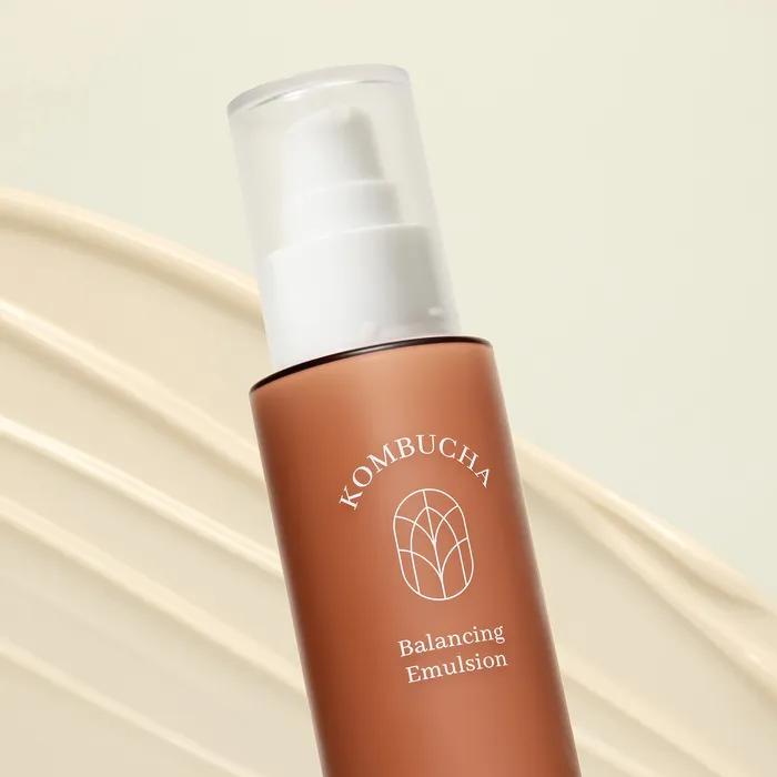 [Dehydrated Oily Skin] Kombucha Oil-Moisture Balancing Emulsion 120ml