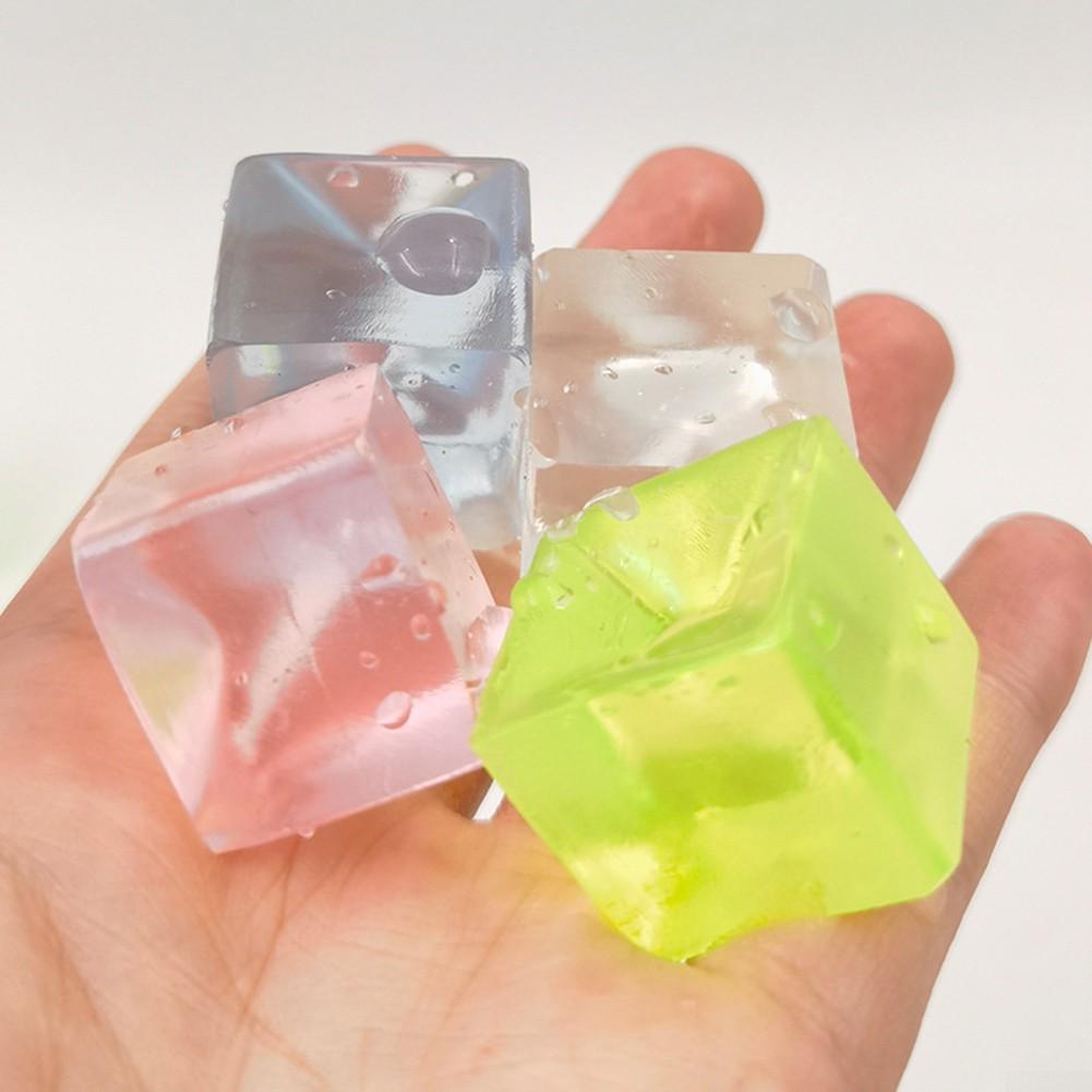 Погрузитесь в успокаивающее сенсорное путешествие с игрушкой Ice Cube 3cm ice cubes — фото 6