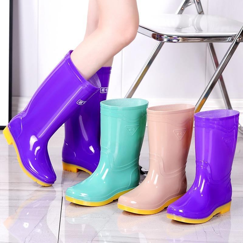 Tall Women's Rain Boots Fashion Classic Rain Shoes Mother Kitchen Non-slip Wear-resistant Waterproof Shoes Women's Rubber Shoes Overalls Cotton Shoes
