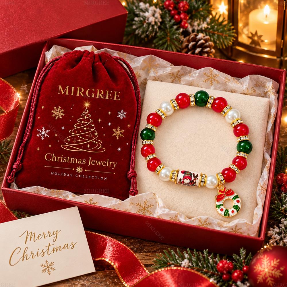 MIRGREE Christmas Gnome Bracelet for Women, Red Green White Beaded Bracelet with Wreath Charm, Festive Holiday Jewelry, Christmas Gift for Her