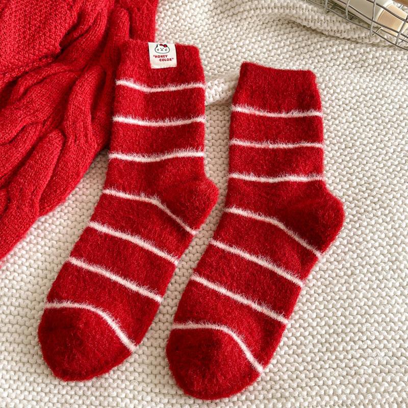 Thickened New Year'S Stockings, Red Bright Red Medium Tube Socks, Australian Velvet Cat Socks, Year Of The Horse Cartoon To Keep Warm In Winter