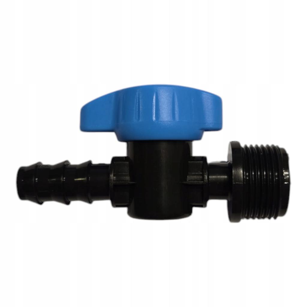 Connecting the drip line to the PE 25 pipe via a push-in valve