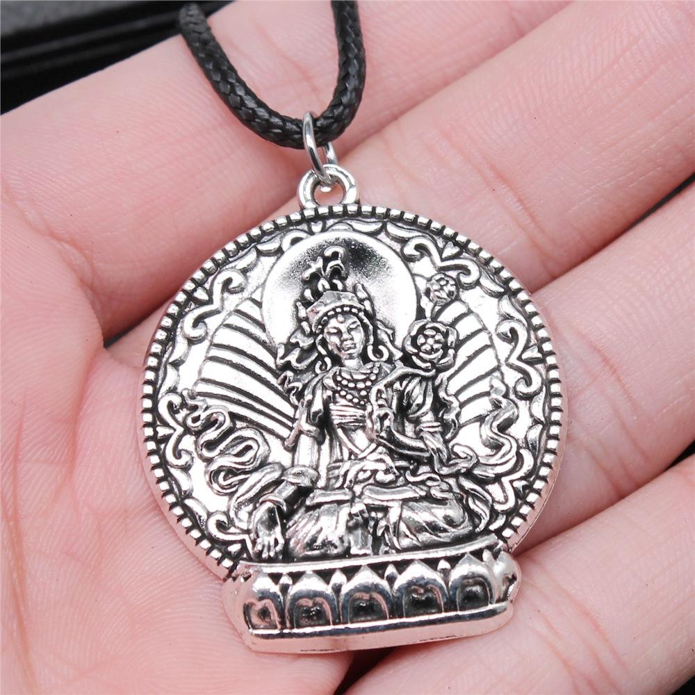 17 stilar Buddha-staty Hänge Halsband Svart Läderkedja Halsband Fabrikspris Handgjorda Smycken