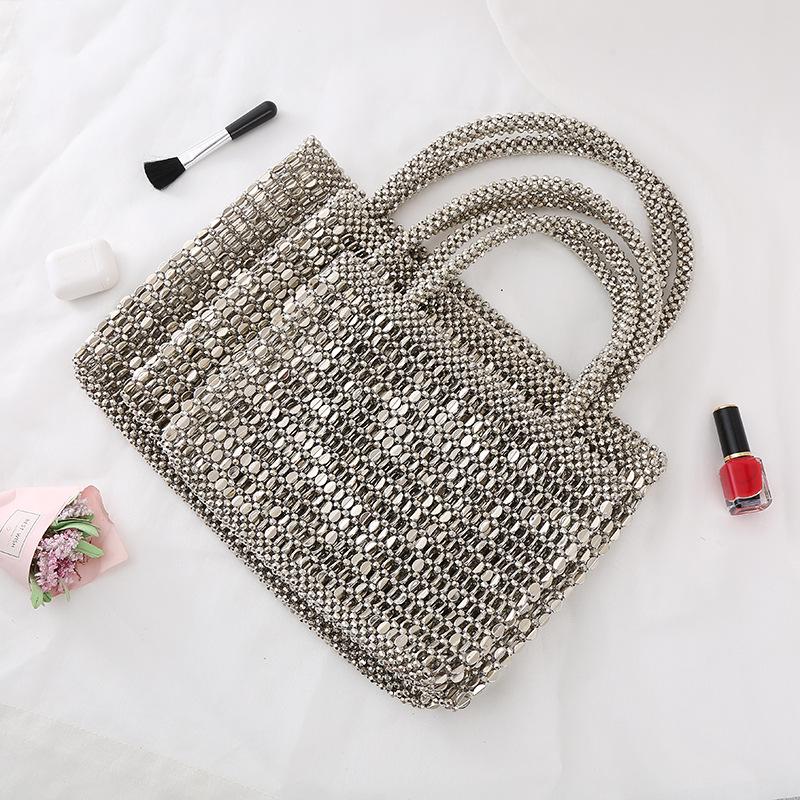 

2023 Women s Handheld Pearl Bag: French-Inspired, Exquisite Handmade Design Small серебряный