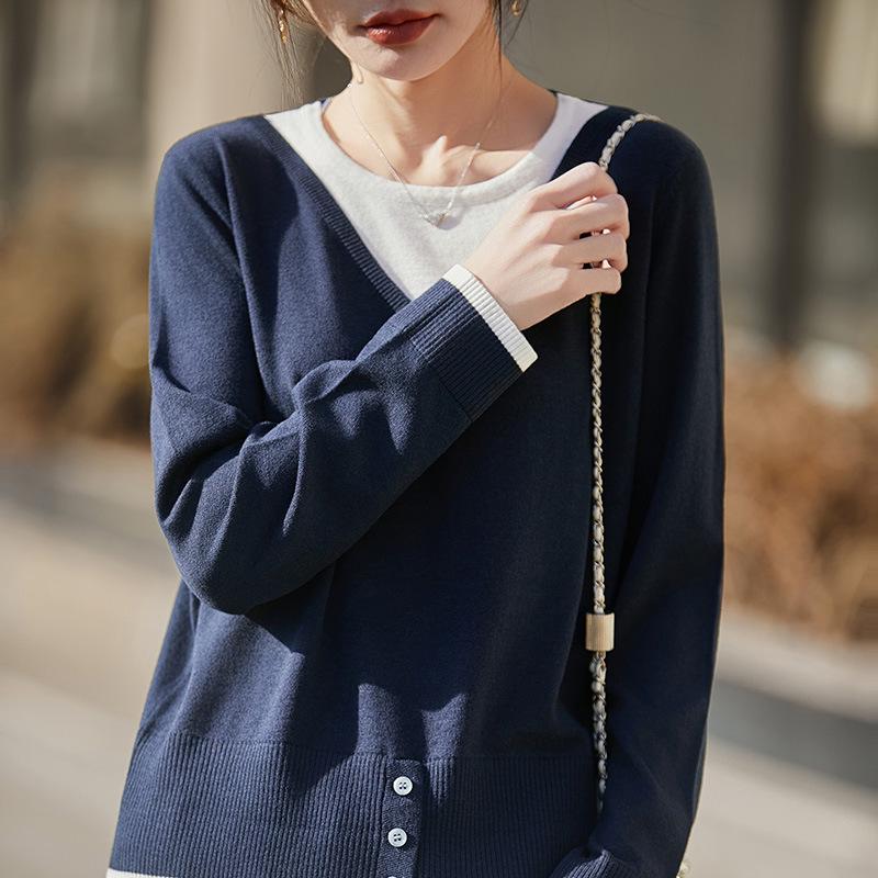 Color-Block V-Neck Knit Top for Women - Stylish Two-Piece Design for Spring and Autumn