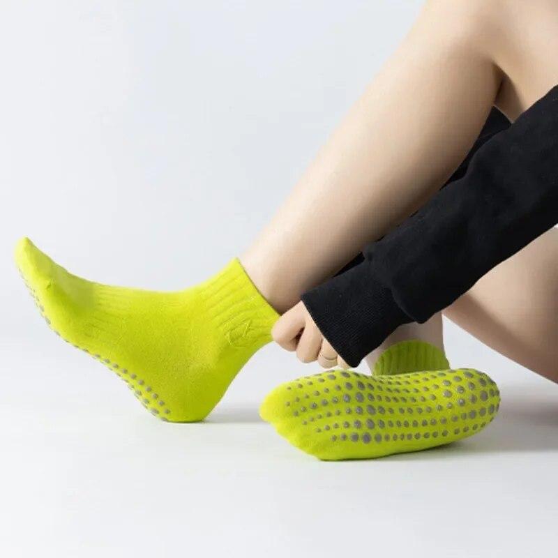 Neue feste Farbe, einfache, rutschfeste, atmungsaktive Yogasocken, Pilatessocken für Damen, Indoor-Tanz, Fitness, Gymnastik, Training, Sport-Socken
