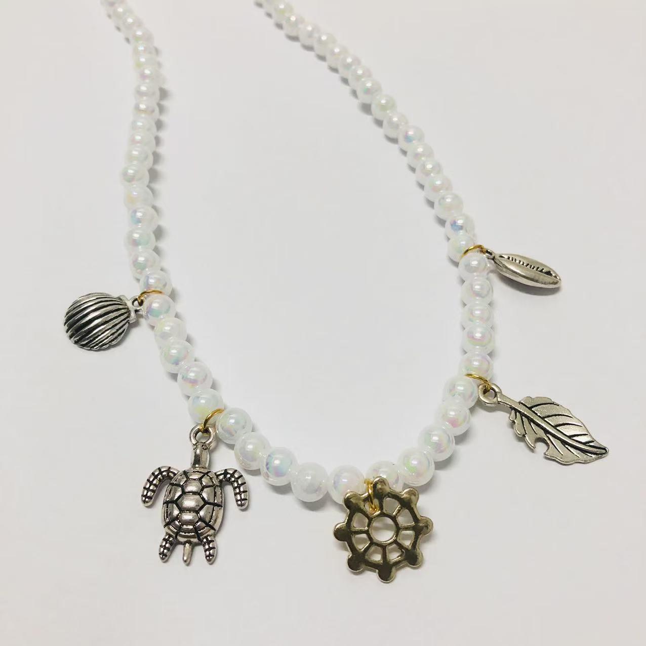 

Faux Pearl Pendant Necklace: Women s Summer Beach Fashion