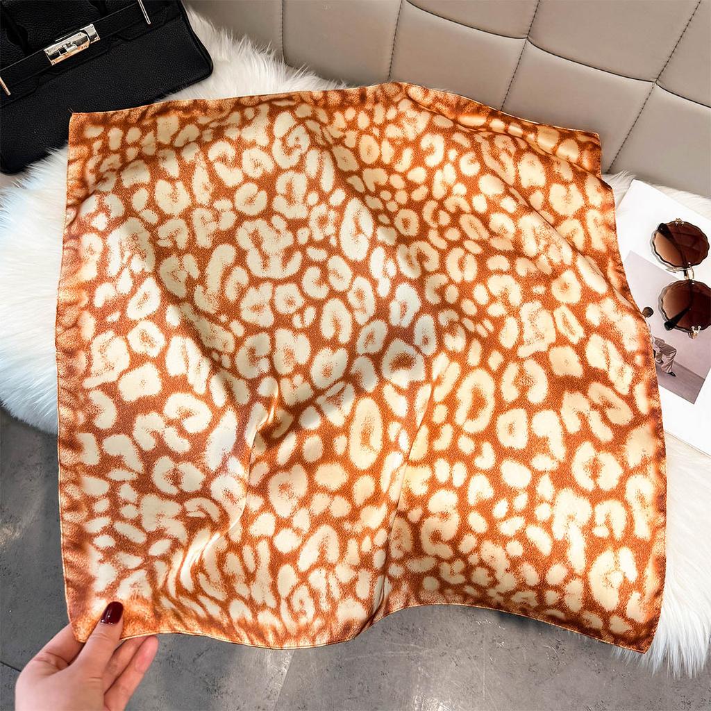 Fashion Square Fashion Foreign Style Small Silk Scarf Women'S Headband Decorative Scarf Dual-Purpose Small Square Scarf New Scarf