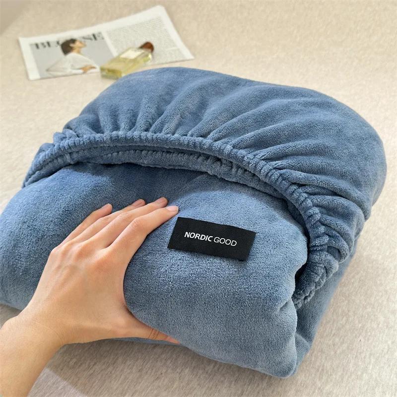 

Осень и Зима А-Класс Молочный Бархат Простыня Однотонная Теплая Уютная Защитный Чехол для Матраса Односпальная Противоскользящая Накладка с Резинкой 180x200cm Only Cover