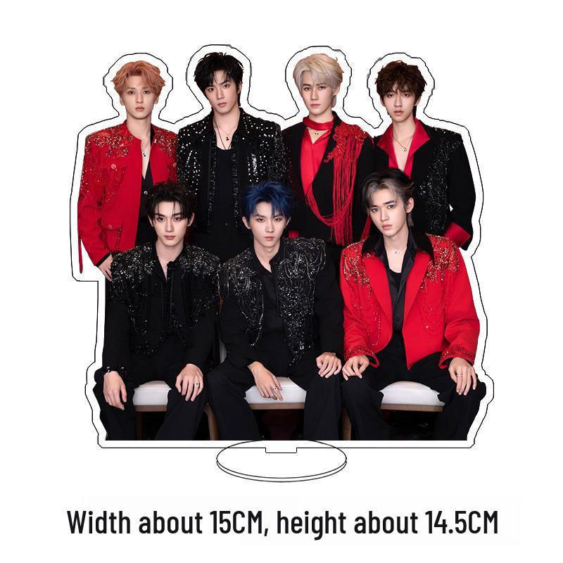 

Индивидуальный стенди для подростков из Times - Ма Цзяци, Дин Чэнсинь, Сун Ясюань, Лю Яовэнь, Чжан Чжэньюань, Янь Хаосян, Хэ Цзюньлинь