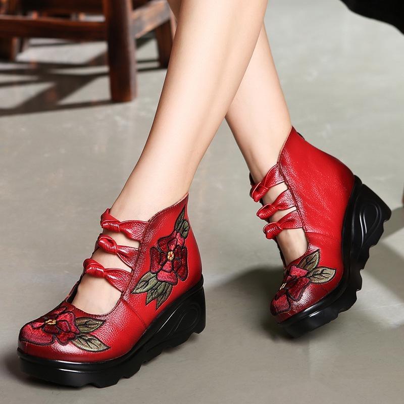 Scarpe vintage in vera pelle ricamate per scarpe da donna con zeppa e tacco alto