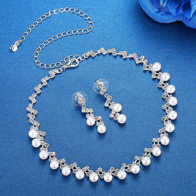 Modischer dreiteiliger Brautschmuck, elegantes Strass-Perlen-Ohrringe-Halsketten-Armband-Set 2