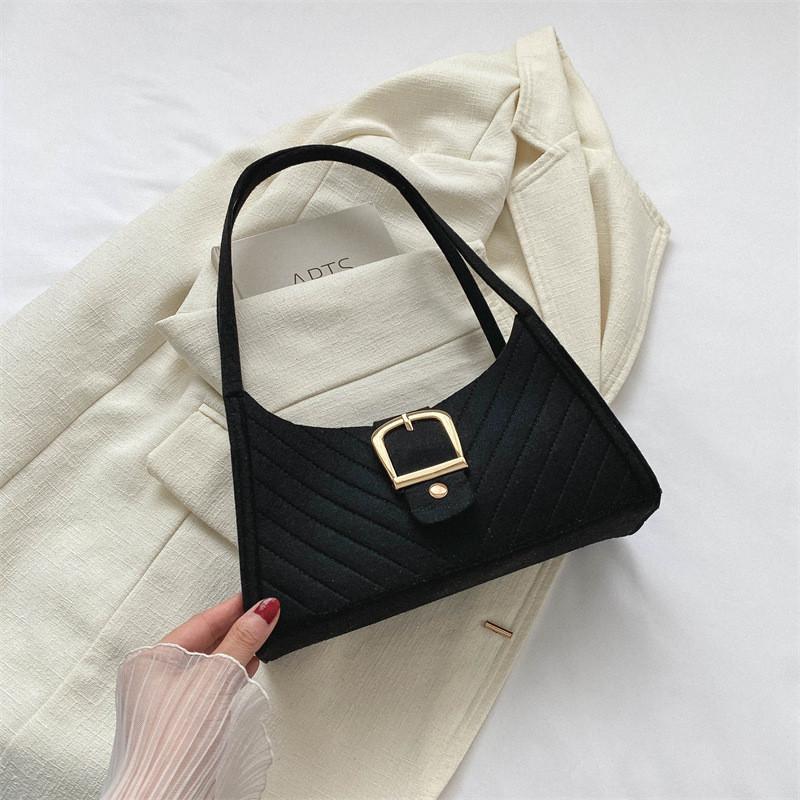 Stylish Minimalist Tote Bag For Women 2023 Summer Small Shoulder Bag In Trendy Colors чёрный
