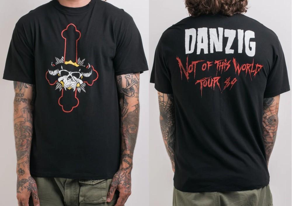 

Vintage 80s Danzig Heavy Metal Not Of This World Tour Graphic Tshirt Unisex T-Shirt M