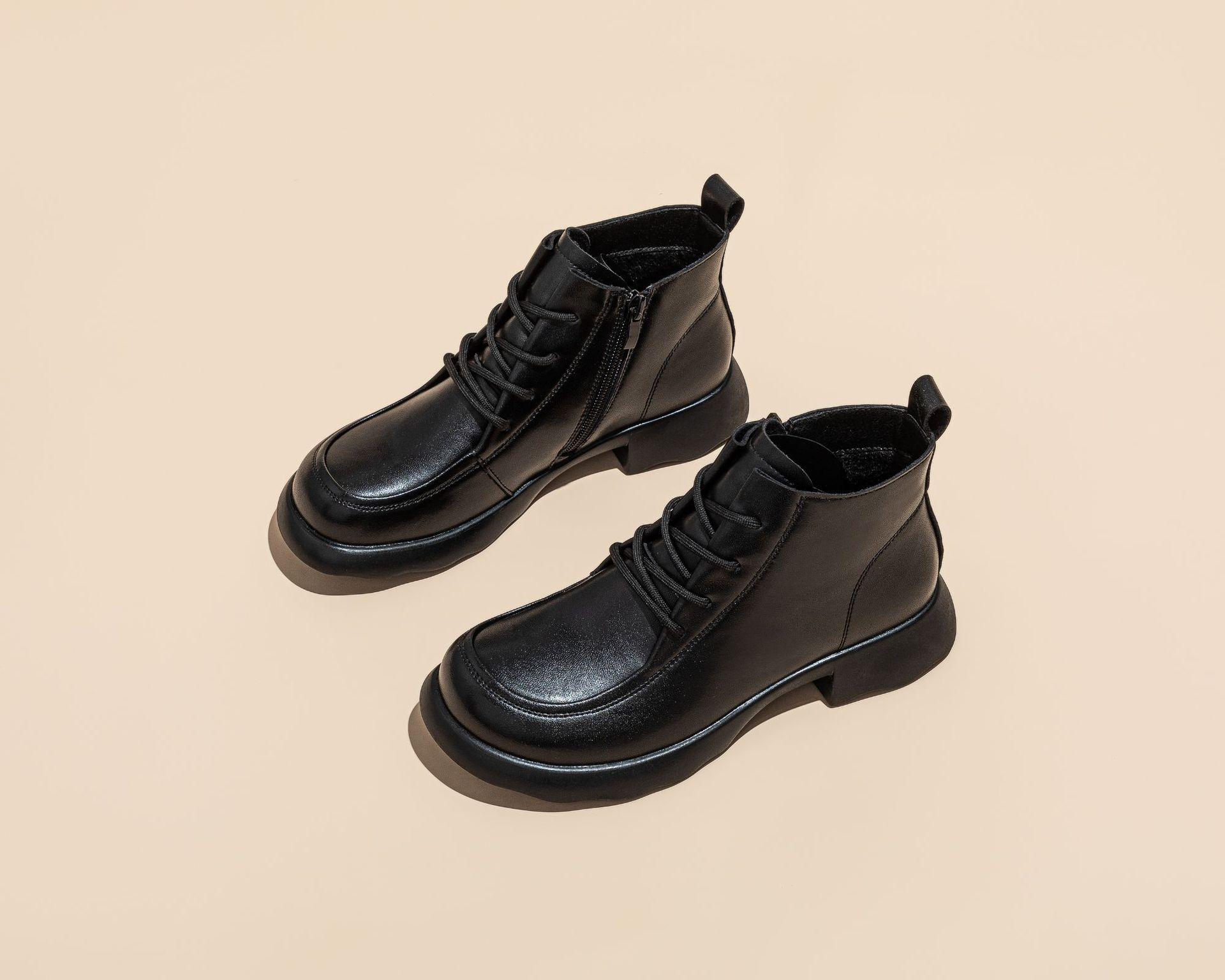 

Ретро ботинки Мартин женские 2025 зима новые толстый каблук шнуровка короткие ботинки низкие кожаные ботинки обувь для мамы утепленные 35