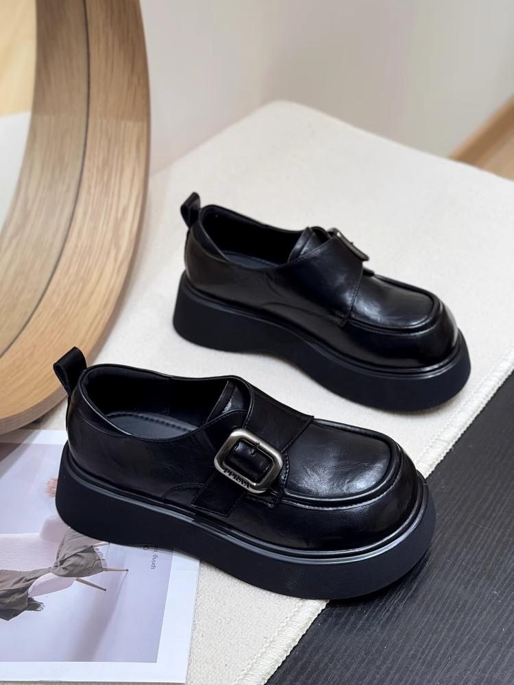 Platform loafers women's 2025 new spring brown versatile comfortable one-pedal single shoes British style small leather shoes