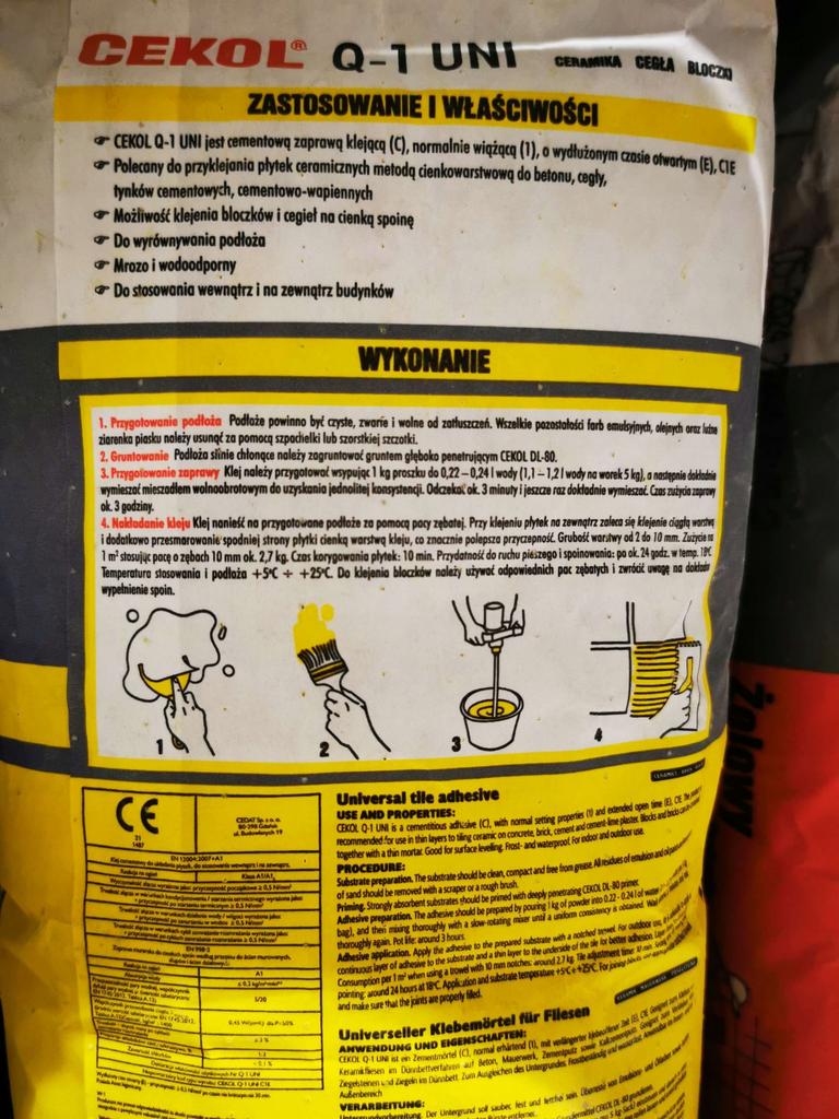 Univerzální lepidlo na obklady Q1 uni 5 kg