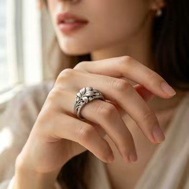 New vintage French brushed braided pattern ring niche design exquisite high-end finger