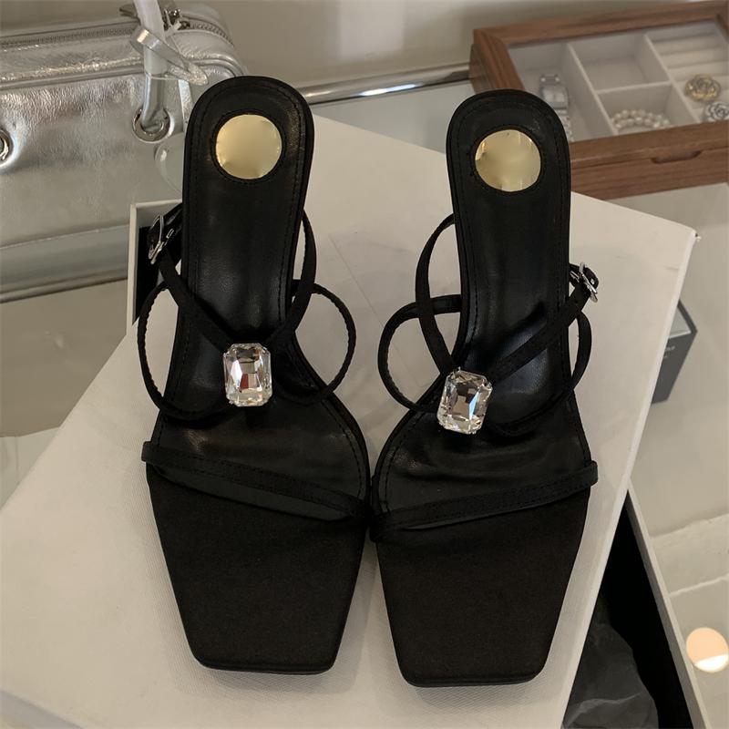 

Eilyken Сексуальные женские босоножки с квадратным носком и пряжкой на ремешке в уличном стиле на тонком высоком каблуке для стриптиза 35 чёрный