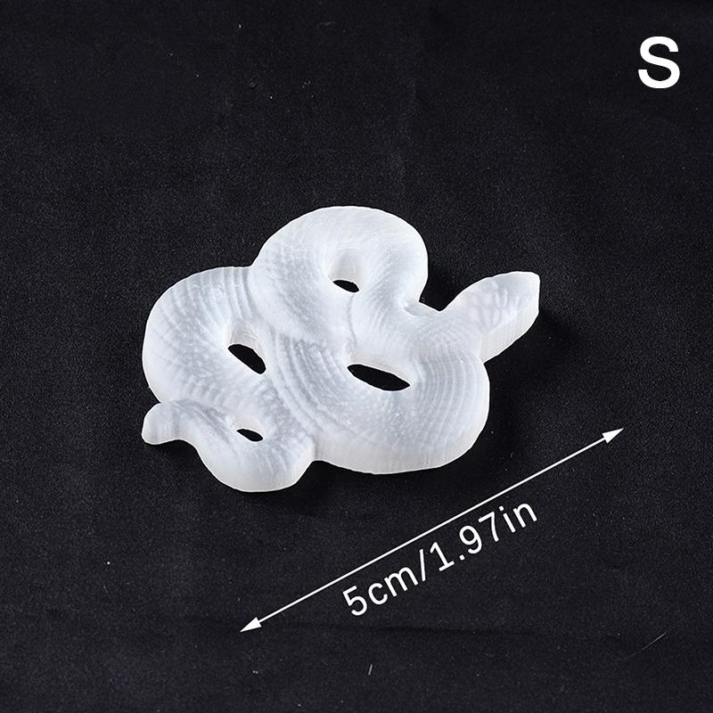 

1 шт. натуральный селенитовый кристалл змеи, вырезанный вручную, змея, успокаивающий энергетический рейк, кристалл, руда, украшения, фигурка, ремесло, декор