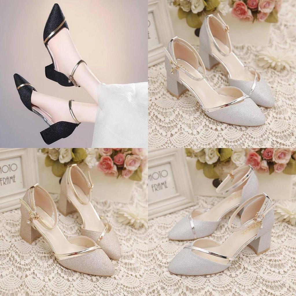 Stylish Summer Womens Flat Sandals With Square Block Heel For Casual Wear