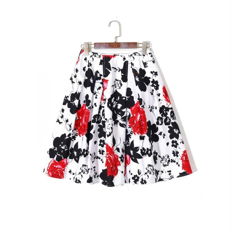 

Женская весенняя одежда 2025 года K-стиль Свежий принт Юбка С высокой талией Свободная Стройнящая Молодежная Универсальная А-силуэтная юбка Red and black flowers on white background XXXL