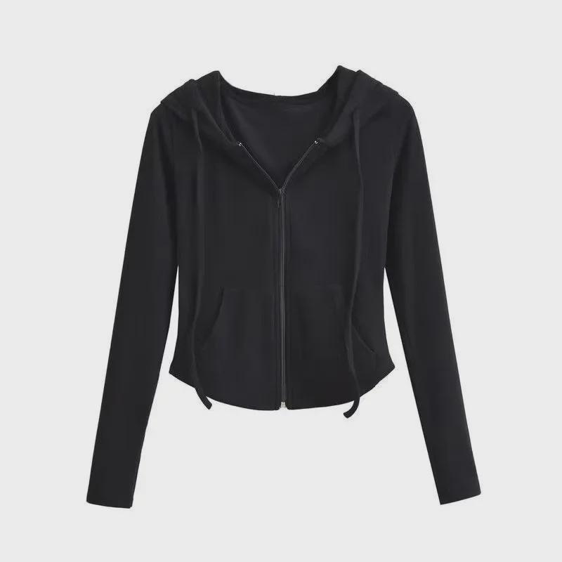 "Women's 2024 German Velvet Slim-Fit Hooded Cardigan: Trendy Hot Girl Style for Autumn/Winter"