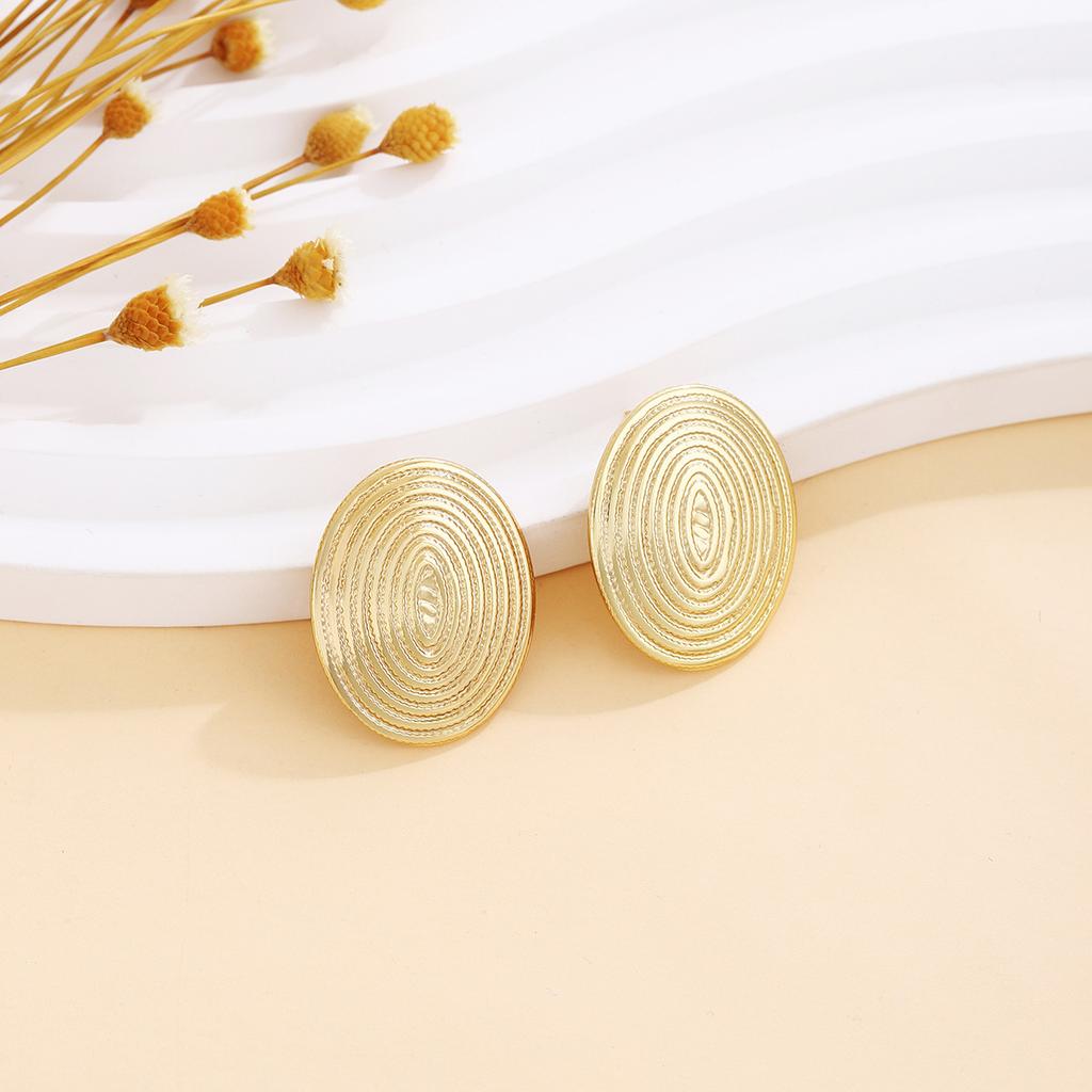Love Flower Pleated Creative Earrings Women'S Retro Light Luxury High-End Bow Simple Stud Earrings