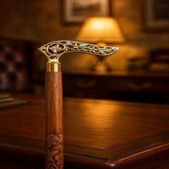 

Victorian Engraved Walking Stick, 93.98 cm Brass Royal Handles Special Carving Design Wooden cane Walking Stick Gift for Father, Mother