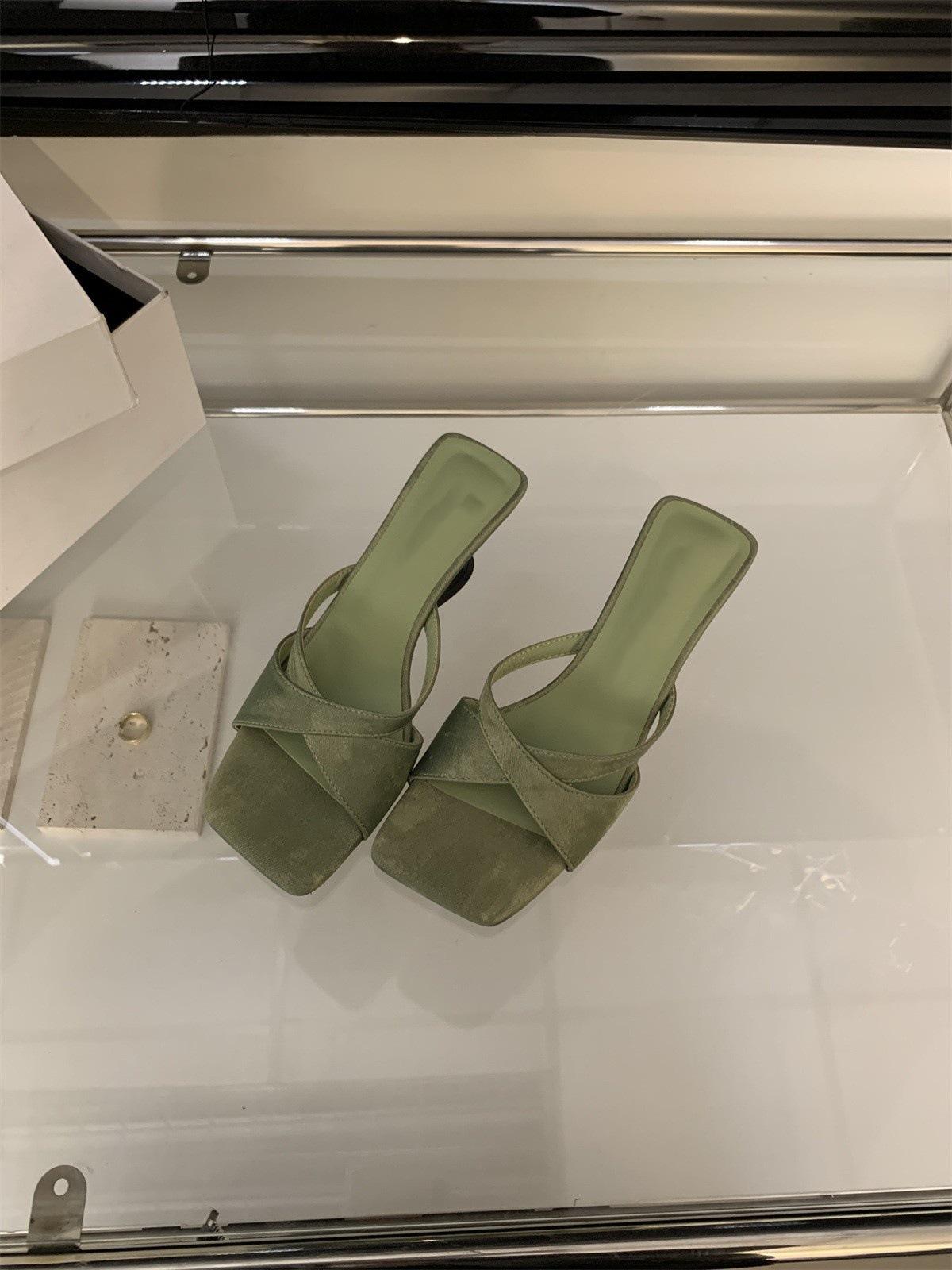 

Niche high-end women s slippers women s summer wear new high heels French temperament fairy style thick heel sandals 35