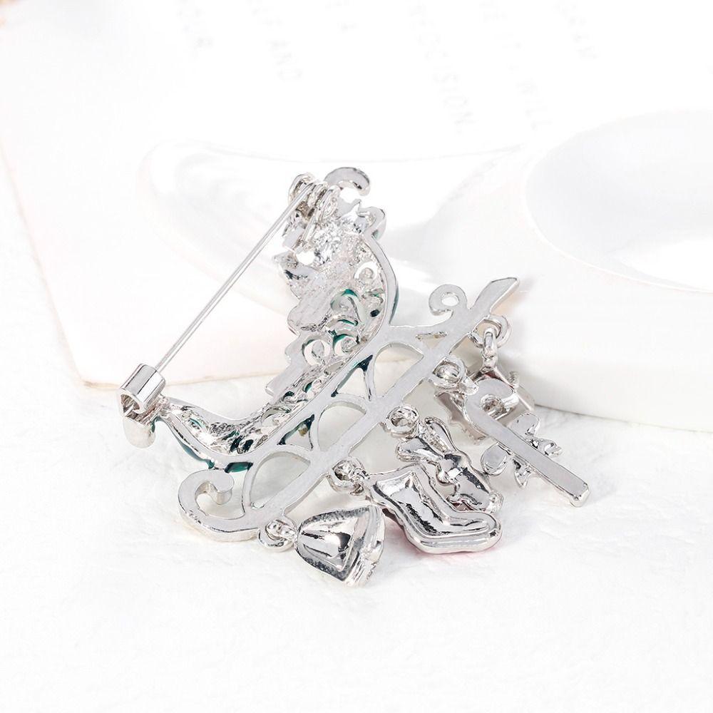 Wreath Bell Dripping Oil Women Brooch Korean Style Badge Clothes Accessories Christmas Present